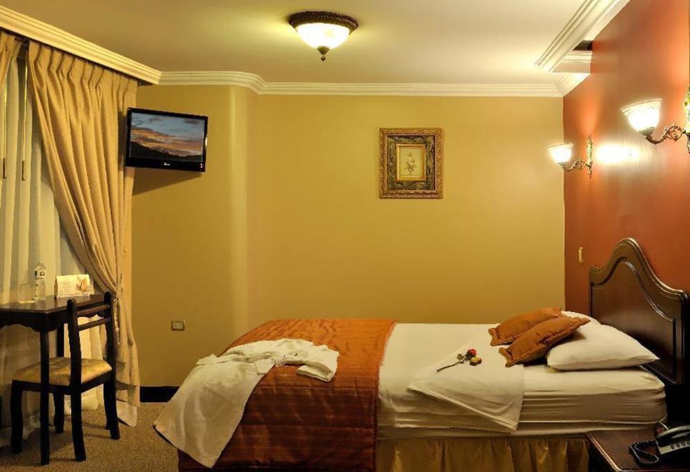 Hotel Prado Internacional Loja Dış mekan fotoğraf